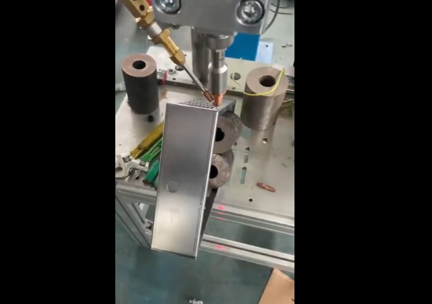 机器人激光焊接不锈钢钣金件